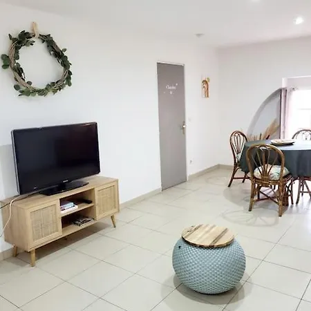 Proche Maison Carree Nîmes