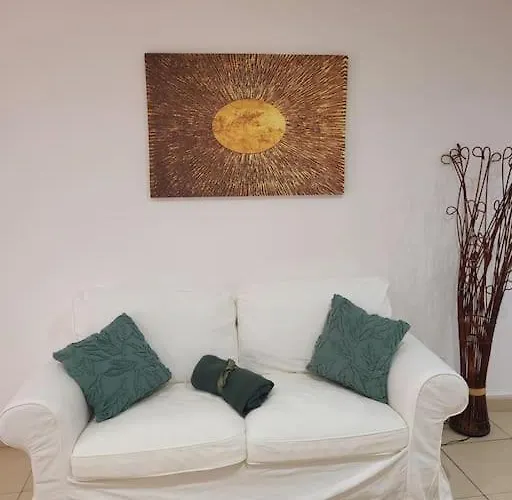 Apartment Proche Maison Carree *